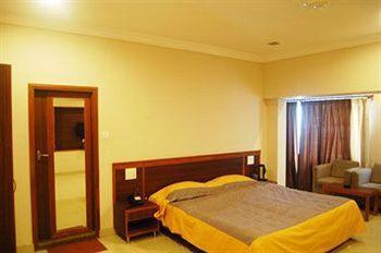 Alka Hotel อุเดเปอร์ ภายนอก รูปภาพ