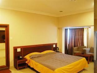 Alka Hotel อุเดเปอร์ ภายนอก รูปภาพ